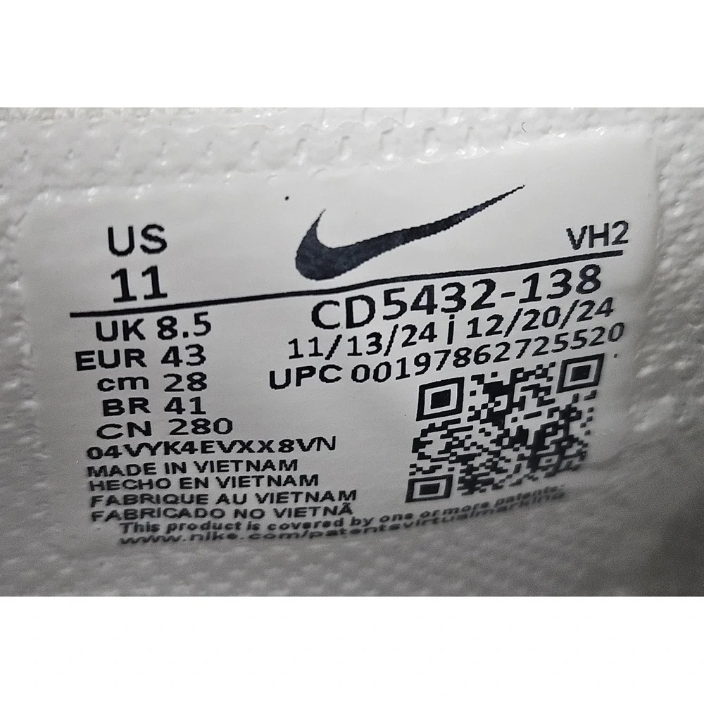 Nike Air Max Excee Sneakers. CD5432-138. White/Armory Blue. Women's Size 11M NEW